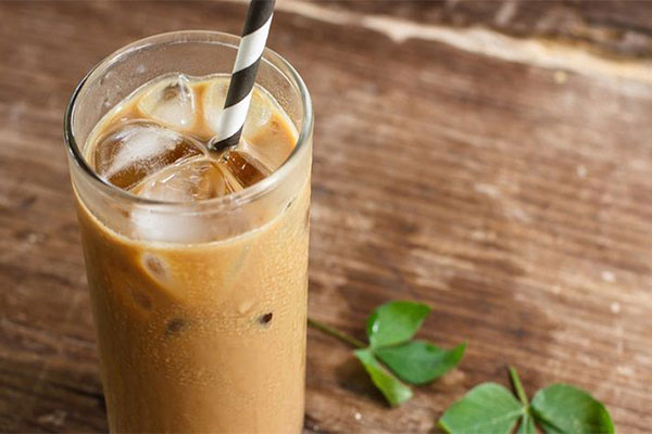 Cách pha cà phê sữa đơn giản tại gia
